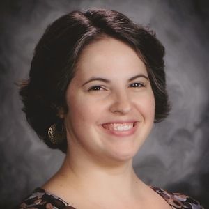 Meet your Posher, Lora